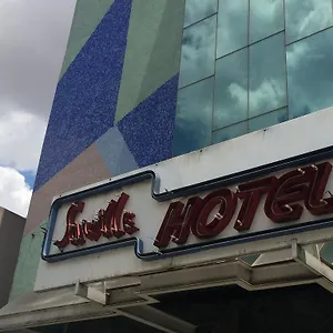 ** Hotel Saville Brésil